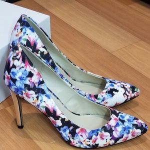 APT. 9 Floral Heels